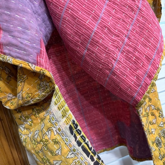 One of a kind, handmade Kantha Top - Picture 4 of 7